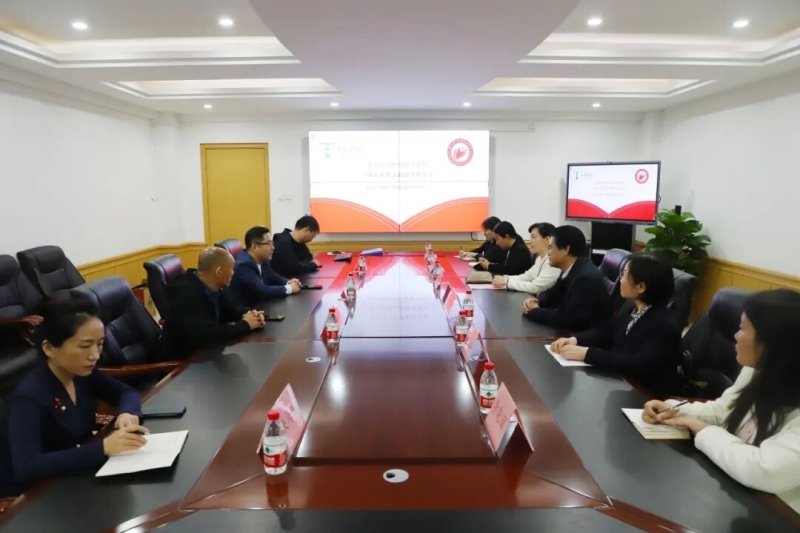 我校与河南太龙药业股份有限公司举行校企合作签约仪式