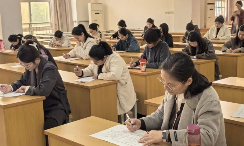 “以赛促能强本领，匠心育人谱新篇”，我校成功举办第六届辅导员素质能力大赛